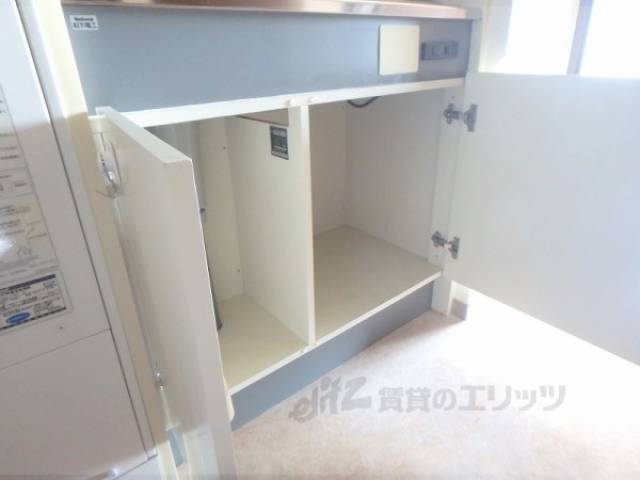 キッチン　収納