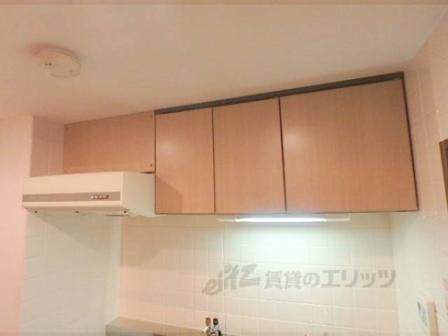 キッチン　収納