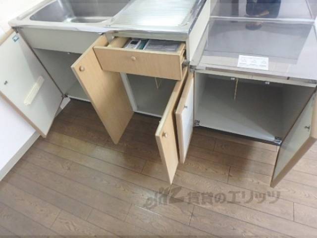 キッチン　収納