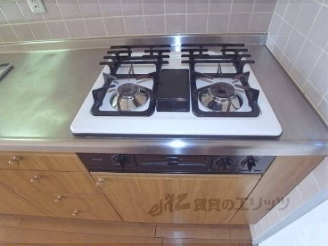 キッチン　コンロ
