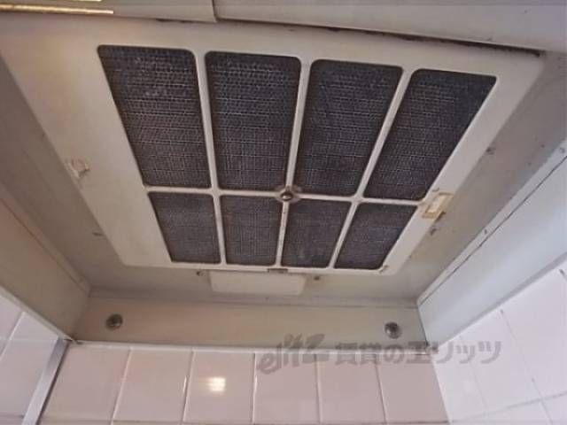 キッチン　換気口