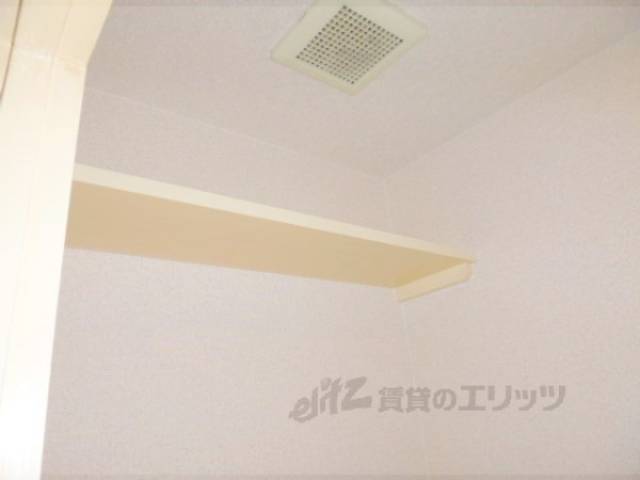 トイレ上部棚