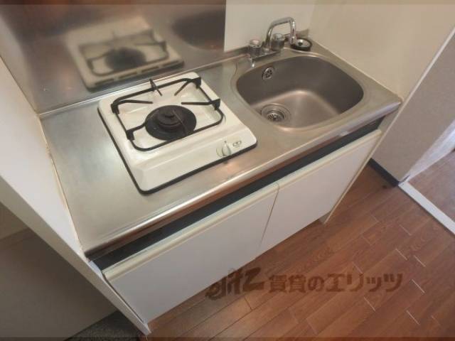 キッチン　上部棚