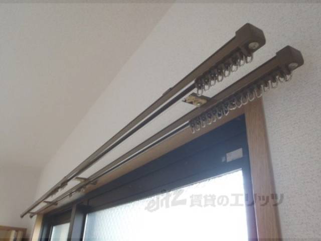 カーテンレール