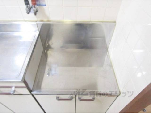 キッチン　コンロ置き場