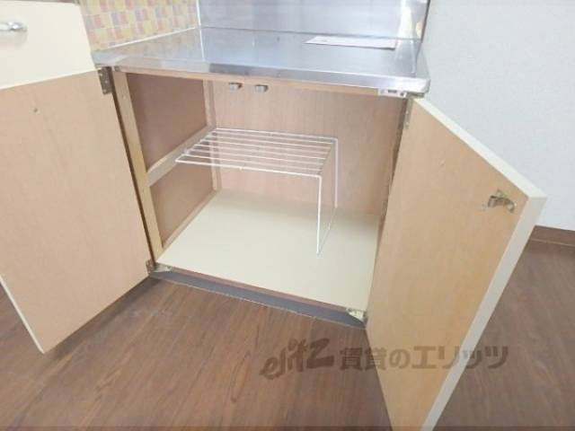 キッチン　下部収納