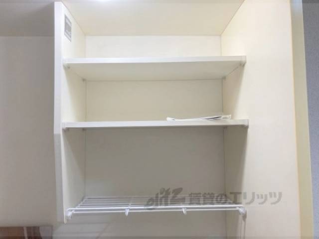 キッチン　キッチン上部棚