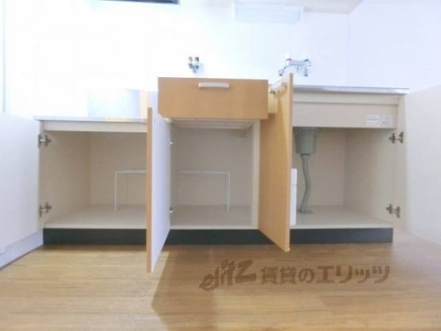 キッチン　下部収納