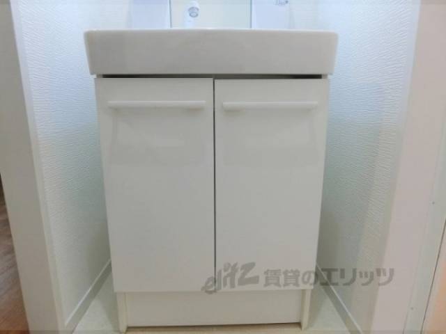 洗面所　下部収納