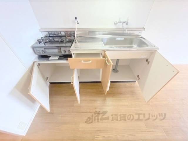 キッチン　下部収納