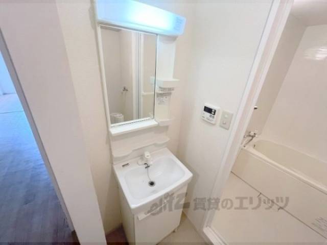 洗面所　独立洗面台