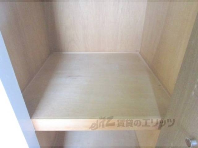 洋室　収納