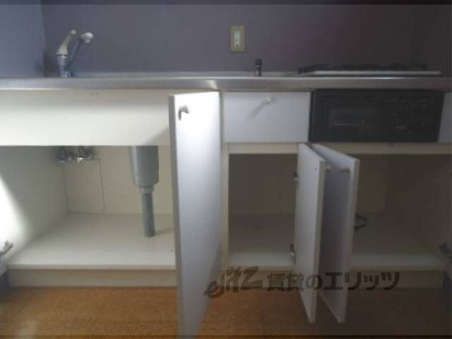 キッチン　キッチン下部収納