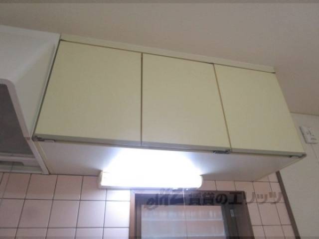 キッチン　キッチン上部収納