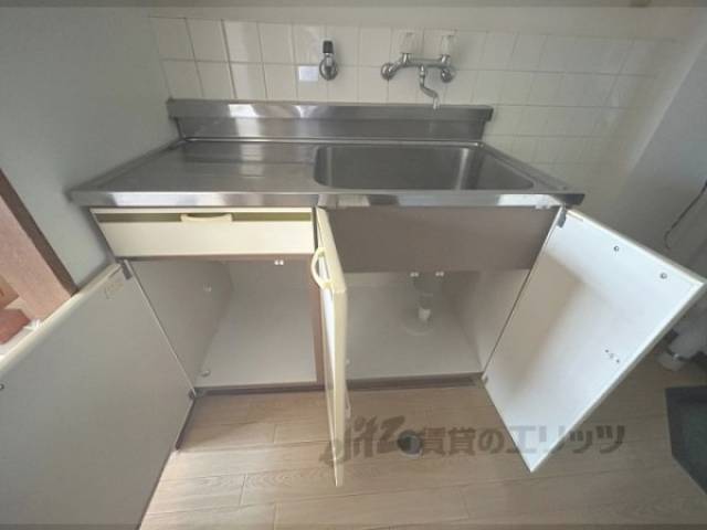 キッチン　キッチン下部収納