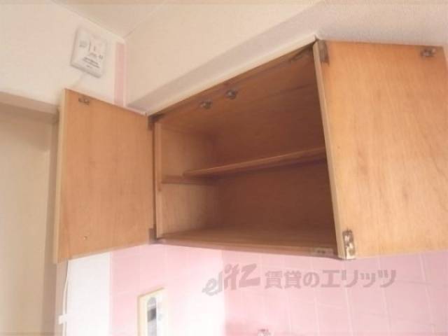 キッチン　キッチン上部収納