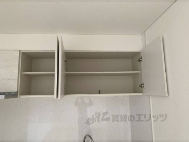 キッチン　上収納