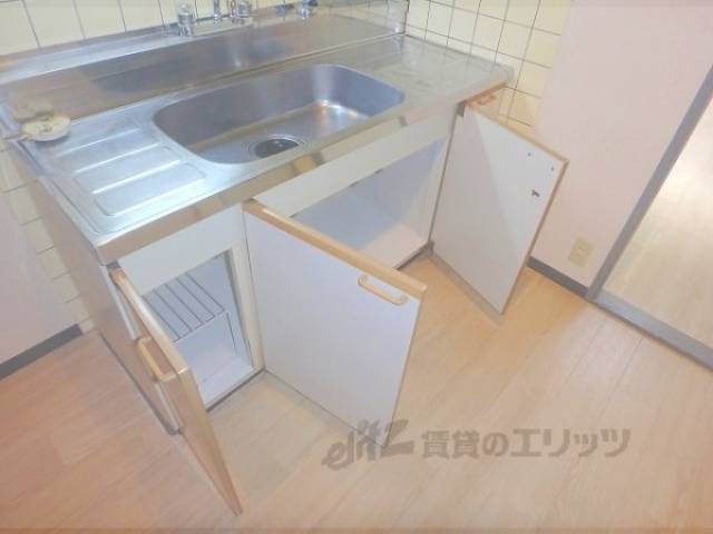 キッチン 収納下部