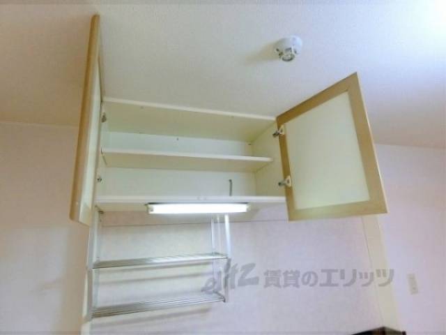 キッチン上部収納
