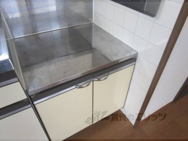 キッチン　ｺﾝﾛ設置場