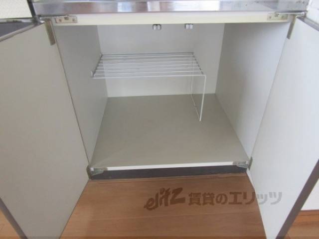 キッチン　収納