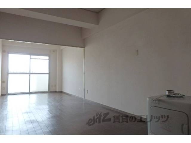 リビング　ダイニング