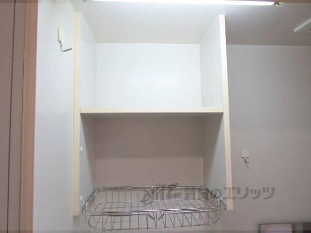 キッチン　上収納