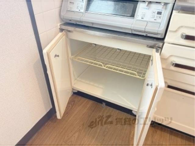 キッチン　下部収納