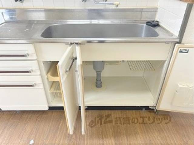 キッチン　下部収納