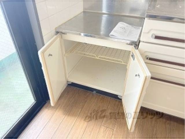 キッチン　下部収納