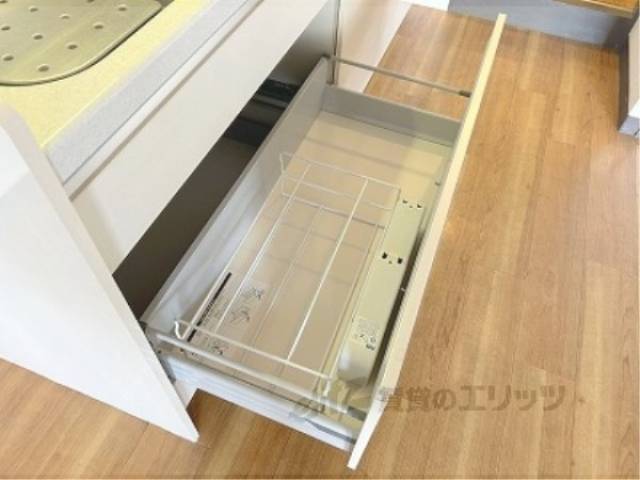 キッチン　下部収納
