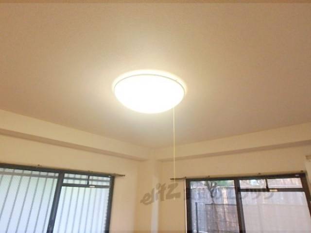 照明