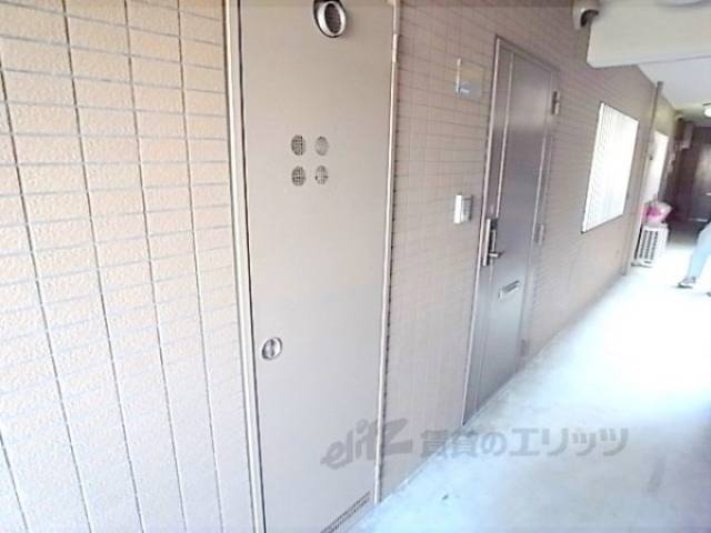 玄関　玄関前