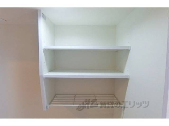 キッチン　シンク上収納