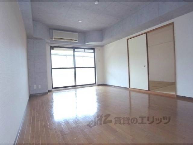 リビング　広々としたリビングでリラックス!!