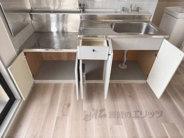 キッチン　下部収納