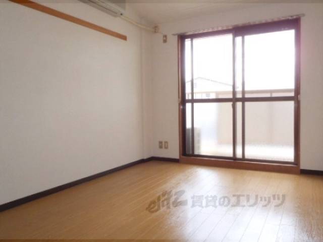 洋室　和室から洋室へ改装されています・