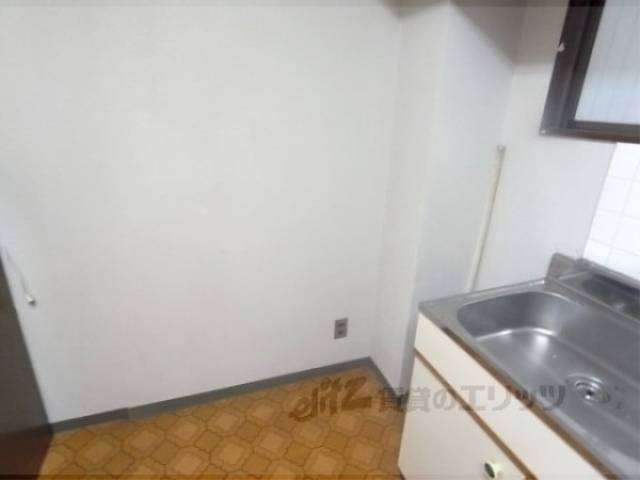 冷蔵庫置場　ｷｯﾁﾝ横に設置できます