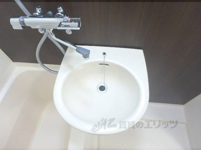 エアコン　洗面器