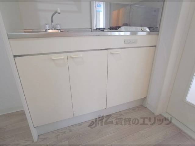 キッチン　下部収納