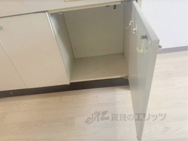 キッチン　下部収納