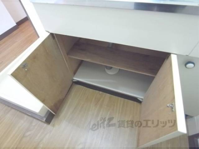 キッチン　キッチン下部収納