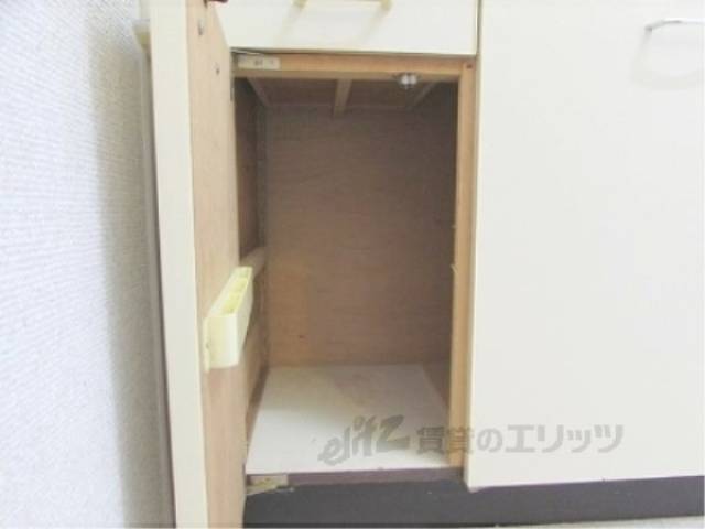 キッチン　キッチン下部収納
