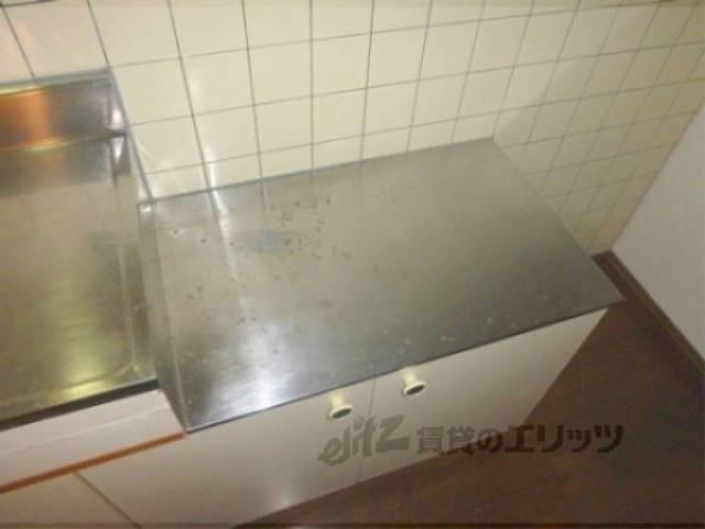 キッチン　コンロ置き場