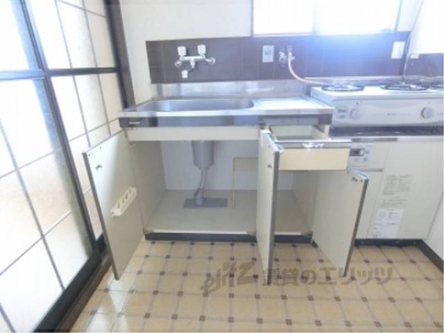 キッチン　下部収納