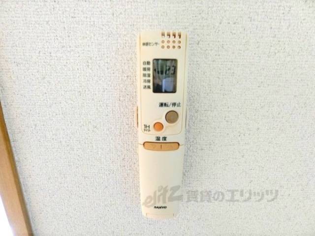 エアコンリモコン