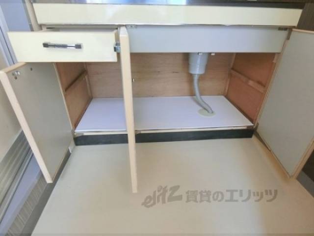 キッチン　キッチン下部収納
