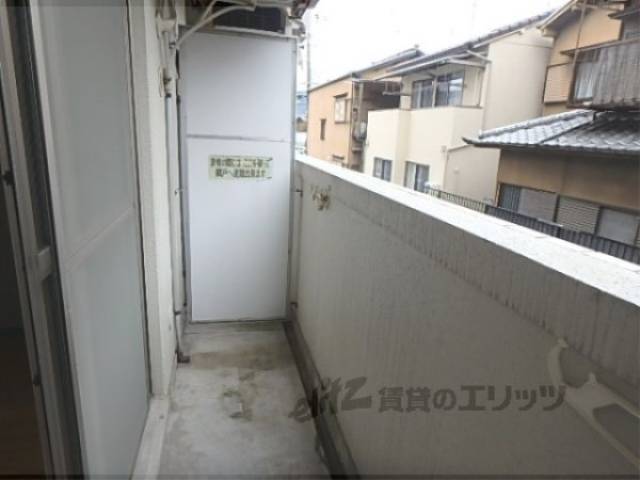 ベランダ　換気扇