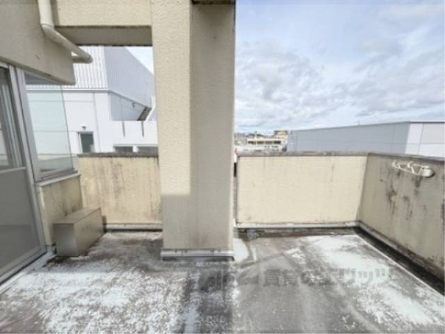 ベランダ　洋室側