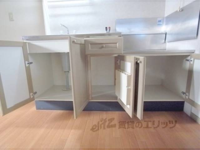 キッチン　下部収納